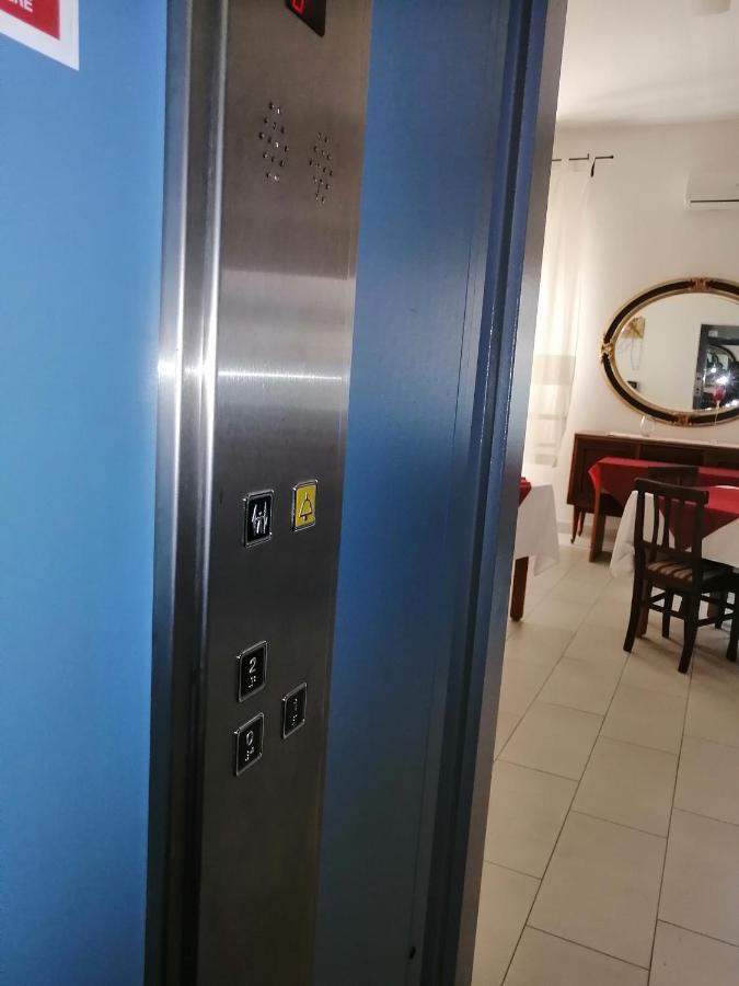 Hotel Soleo كوارتو سانتيلينا المظهر الخارجي الصورة